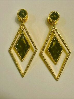 NIB Geometric 00g/10mm Dangle Plugs Gauges, Black Marble Inlay, Gold Toned Steel